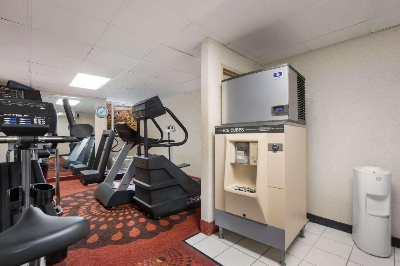 Quality Inn Joliet Exterior photo